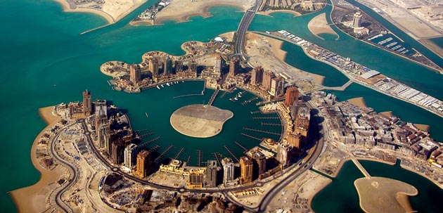 Hòn ngọc Qatar (Pearl-Qatar) là một khu dân cư sang trọng được xây dựng trên một hòn đảo nhân tạo